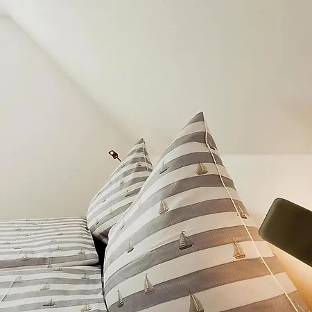 Am Yachthafen In * Peenemunde