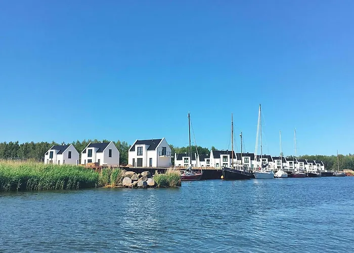 Ferienhaus Am Yachthafen In *