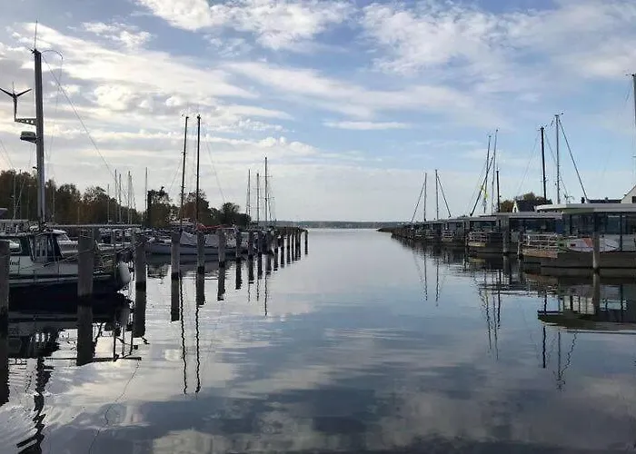 Am Yachthafen In Ferienhaus Peenemünde
