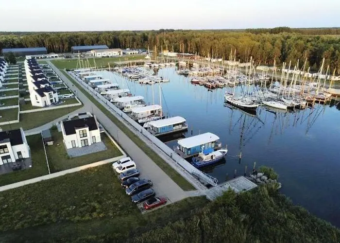 Ferienhaus Am Yachthafen In Peenemünde