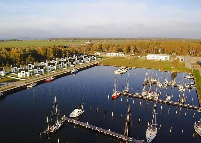 Ferienhaus Am Yachthafen In *